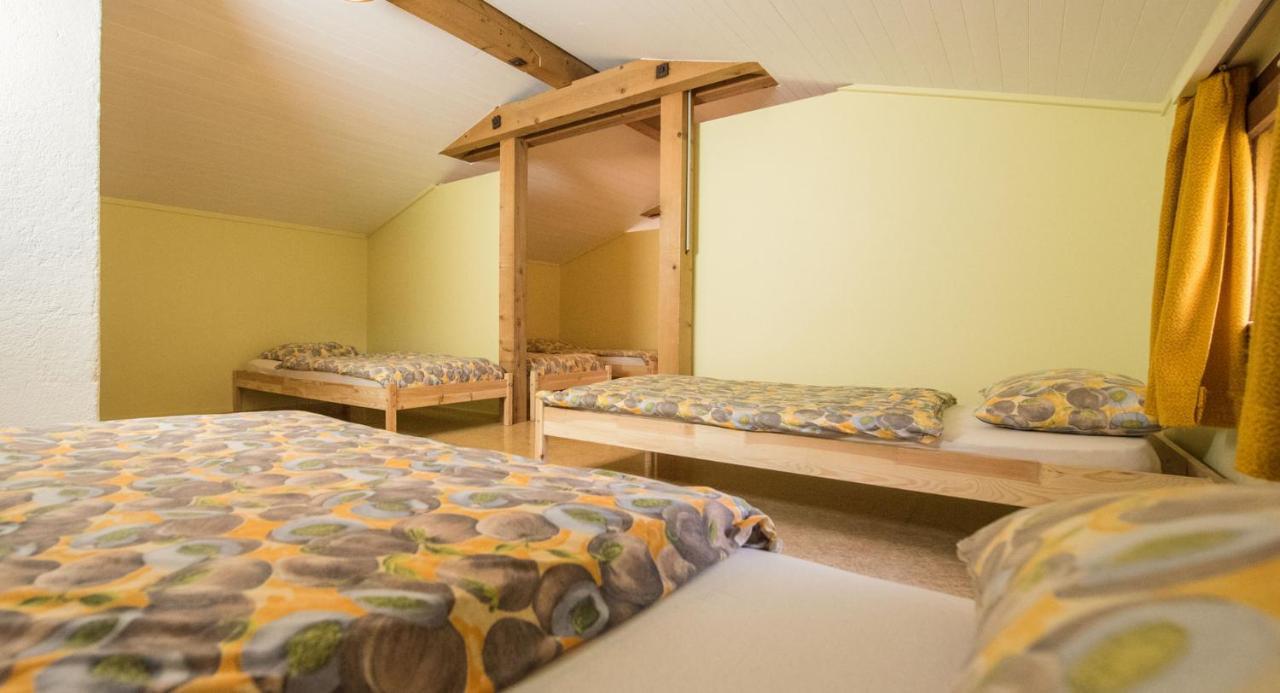 Хостел Schutzenbach Backpackers For Adults 18-35 Лаутербруннен Экстерьер фото