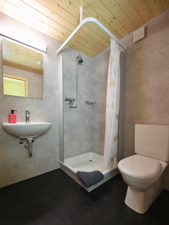 Хостел Schutzenbach Backpackers For Adults 18-35 Лаутербруннен Экстерьер фото